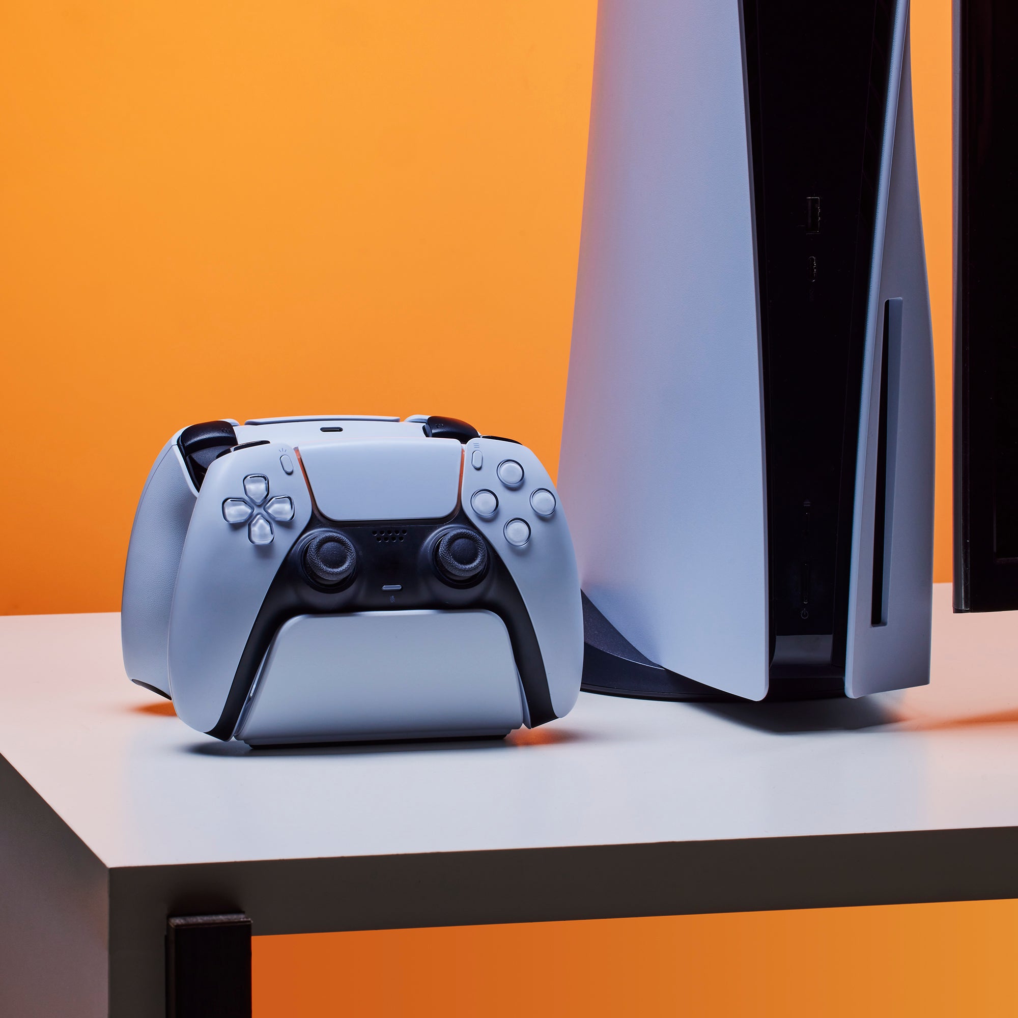 Charges 2 DualSense™ wireless controllers simultaneously