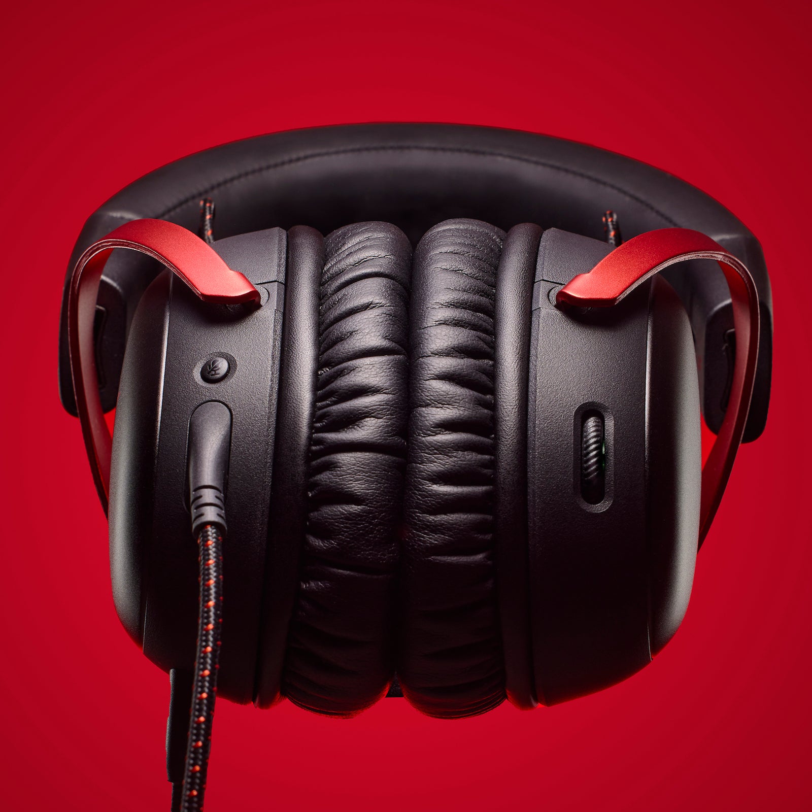 Quick, Convenient Audio and Mic Controls